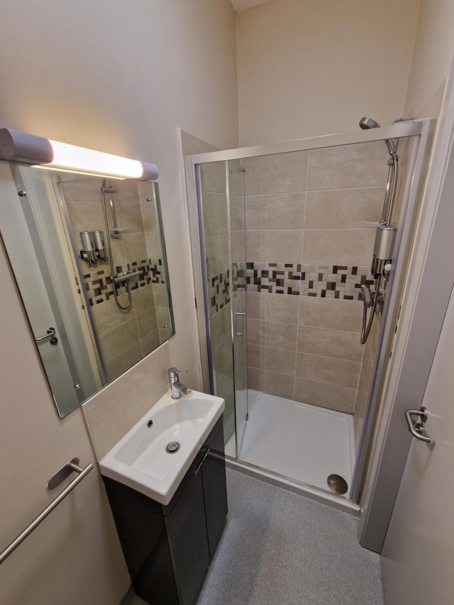 Хостел Trivia House Swanlinbar Экстерьер фото