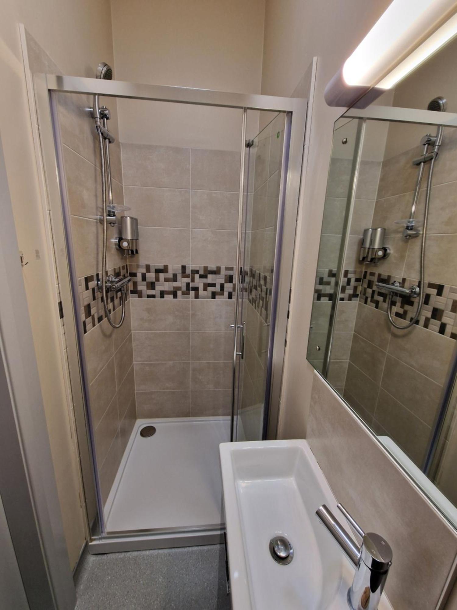 Хостел Trivia House Swanlinbar Экстерьер фото