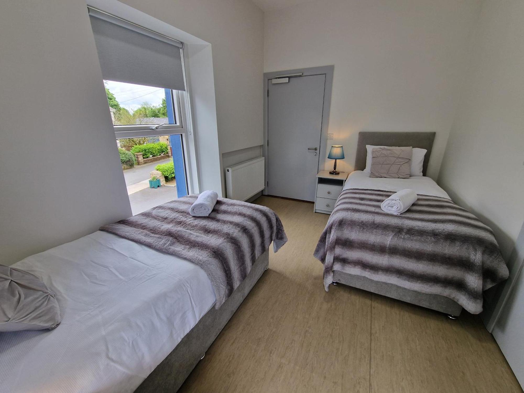 Хостел Trivia House Swanlinbar Экстерьер фото
