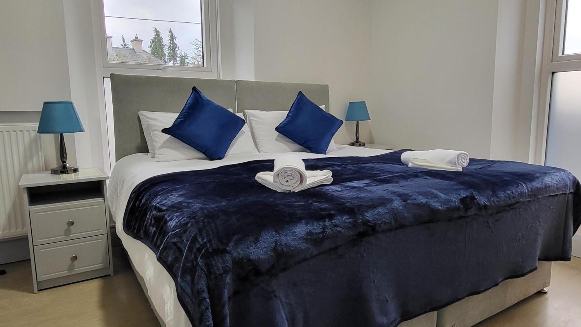 Хостел Trivia House Swanlinbar Экстерьер фото
