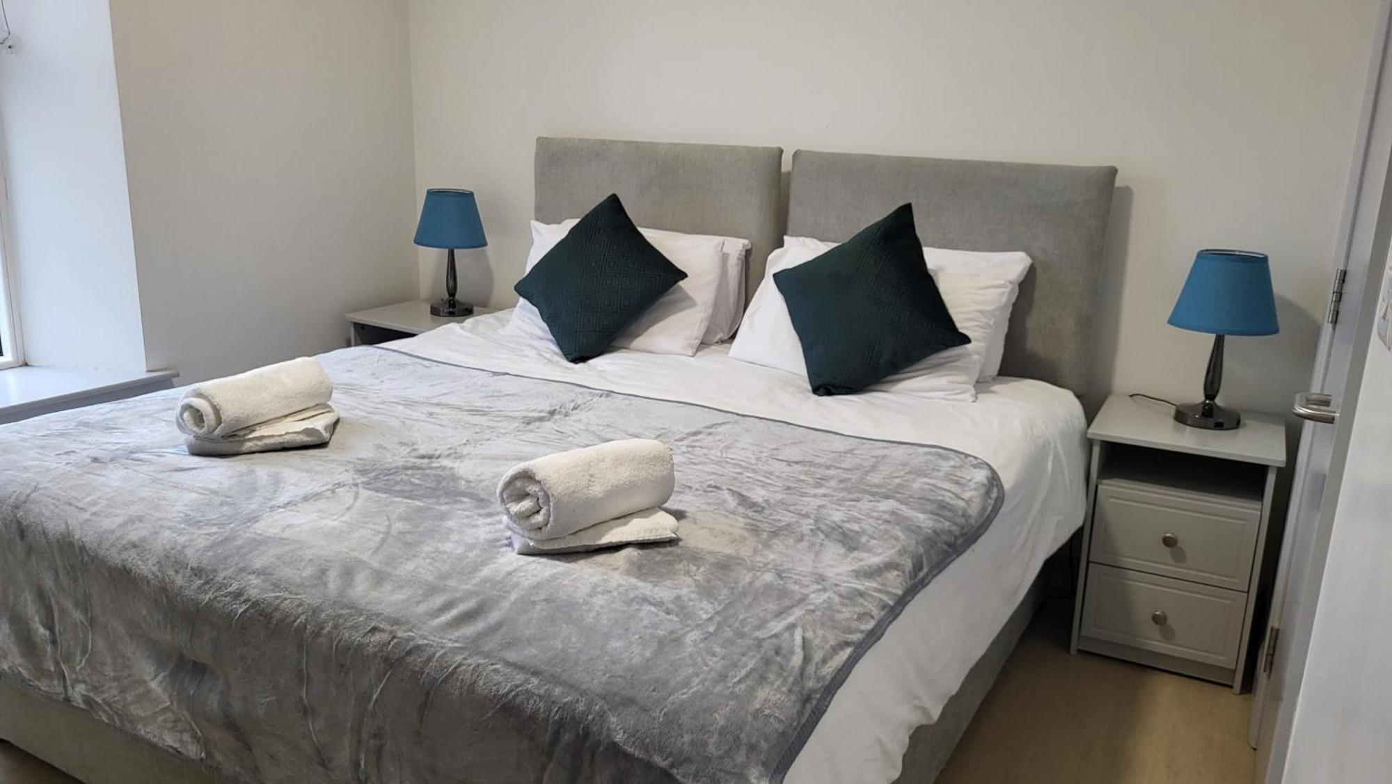 Хостел Trivia House Swanlinbar Экстерьер фото